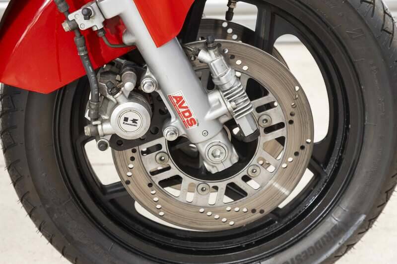 Bild 28/49 von Kawasaki GPz 1000RX (1987)
