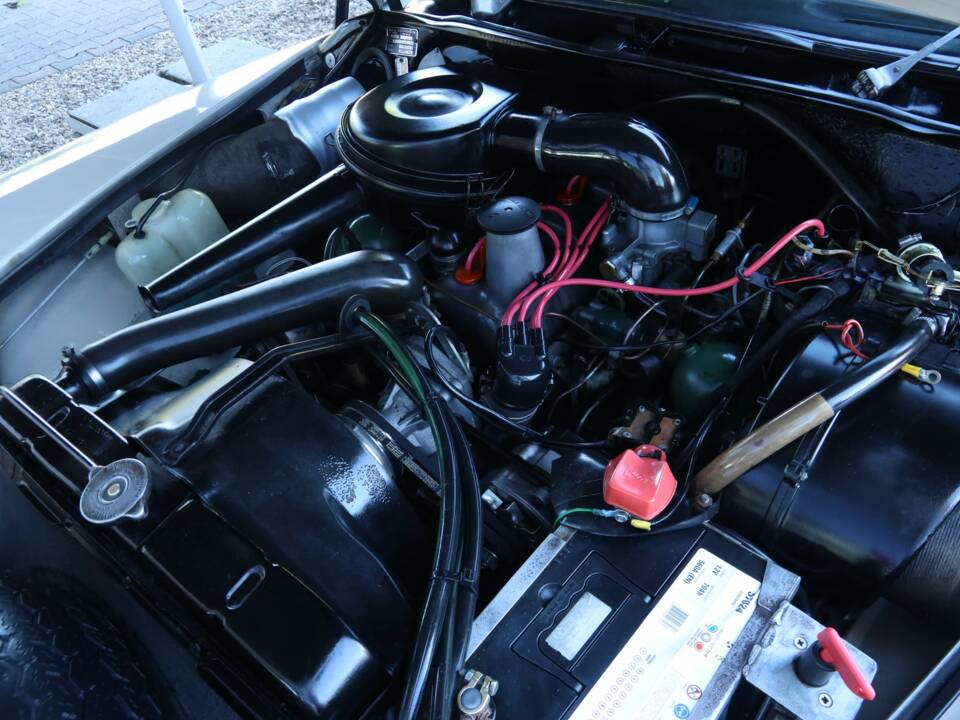 Image 40/50 of Citroën DS 20 Pallas (1971)