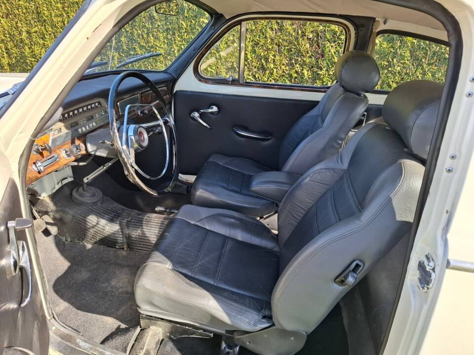 Image 24/41 of Volvo PV 544 Sport (1962)