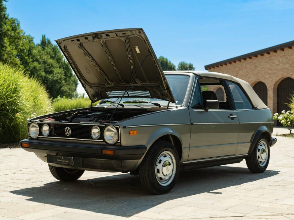 Image 48/50 of Volkswagen Golf Mk I Convertible 1.1 (1980)