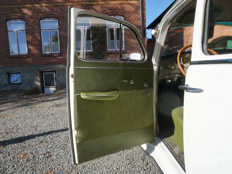 Immagine 11/15 di Opel Kapitän (1952)