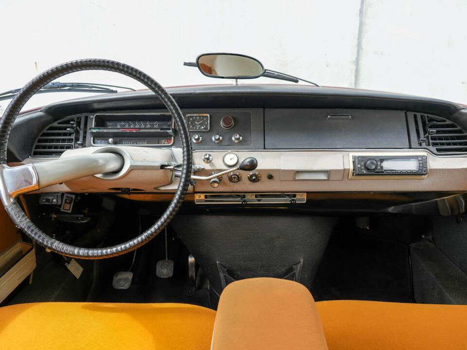 Immagine 13/34 di Citroën ID 19 (1968)