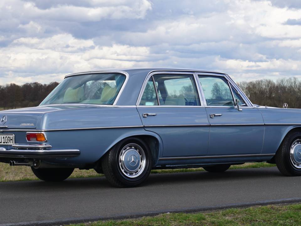 Image 6/49 of Mercedes-Benz 300 SEL (1968)