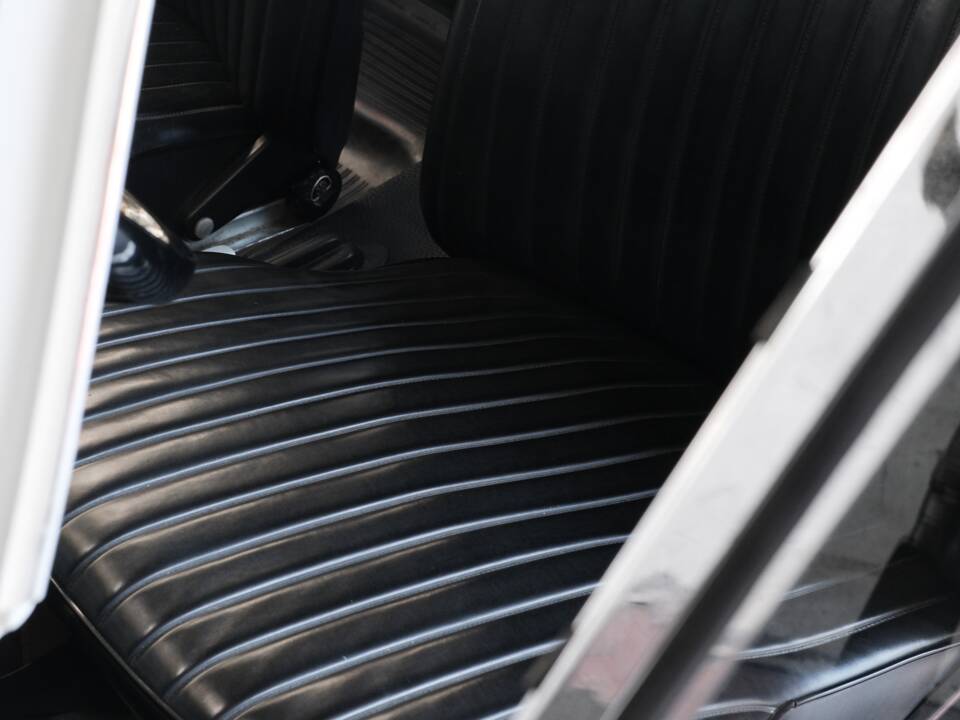Image 27/50 of BMW 700 LS Luxus (1965)