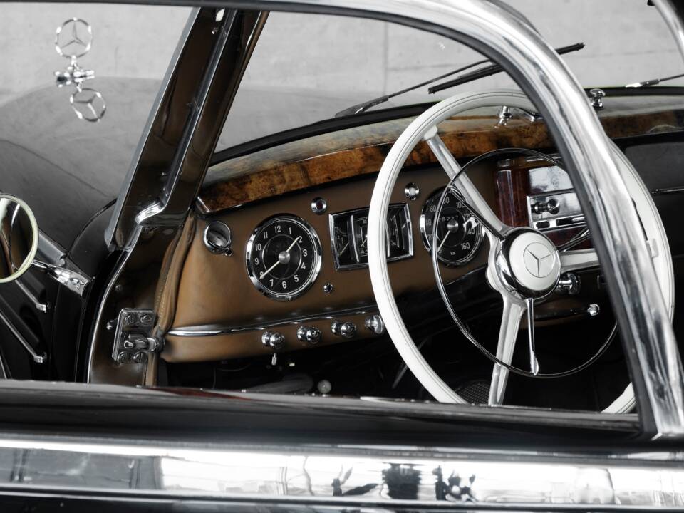 Image 32/50 of Mercedes-Benz 220 Coupe (1954)