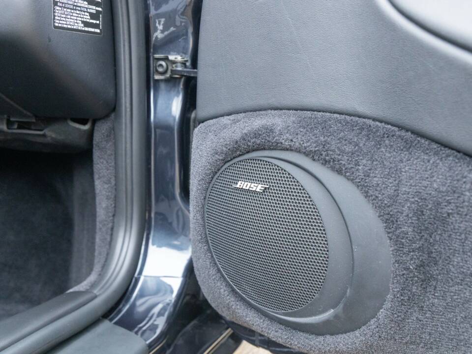 Bild 11/50 von Porsche 911 Carrera 4S (2003)