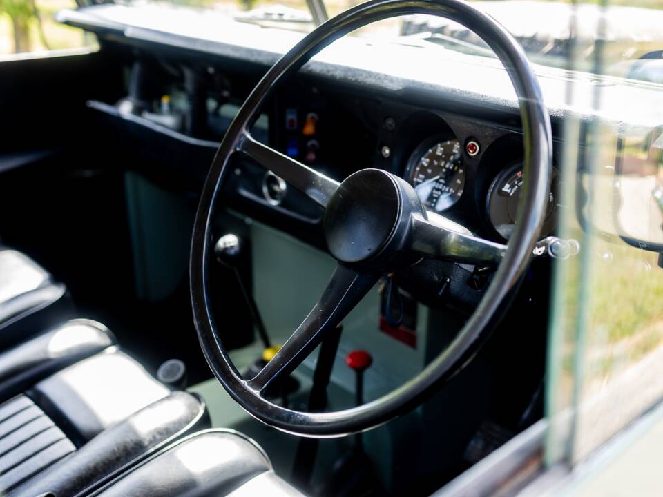 Image 41/50 of Land Rover 88 (1978)