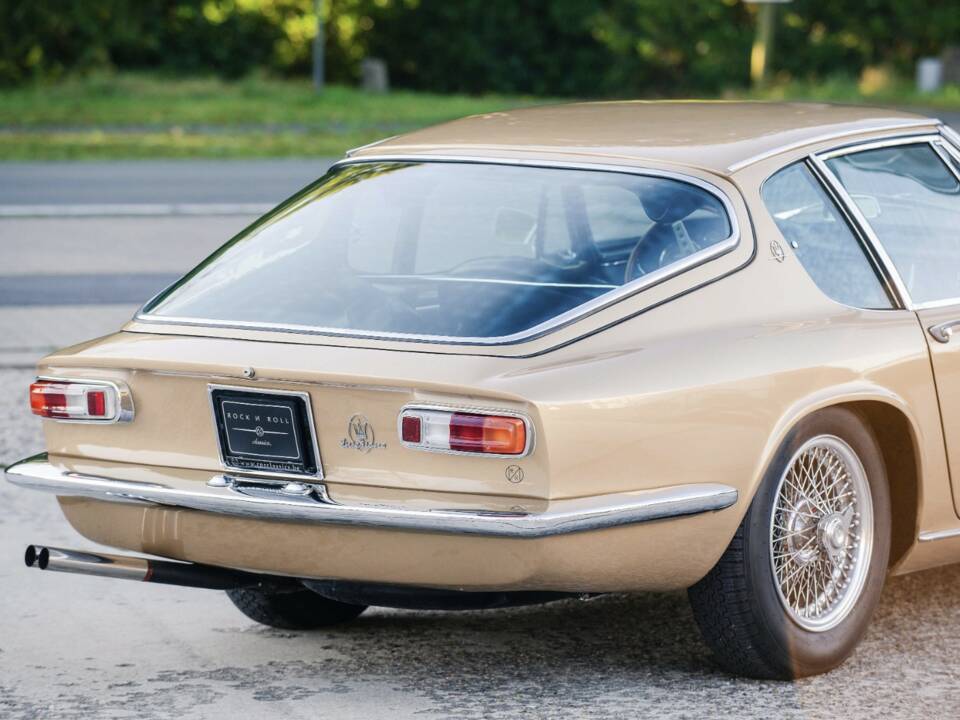 Imagen 11/29 de Maserati 3500 GTI Touring (1964)