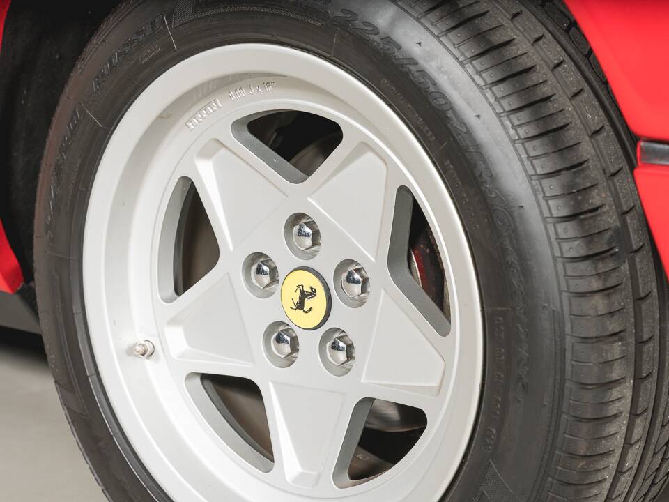 Afbeelding 25/32 van Ferrari 328 GTS (1985)
