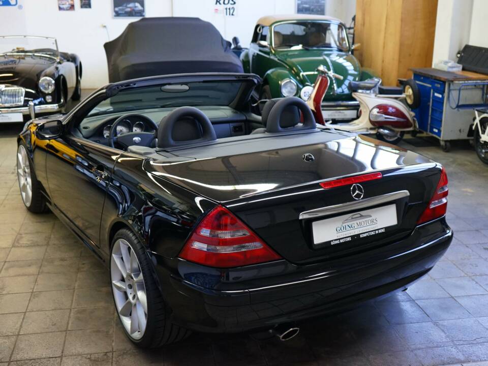 Image 16/48 of Mercedes-Benz SLK 230 Kompressor (2003)