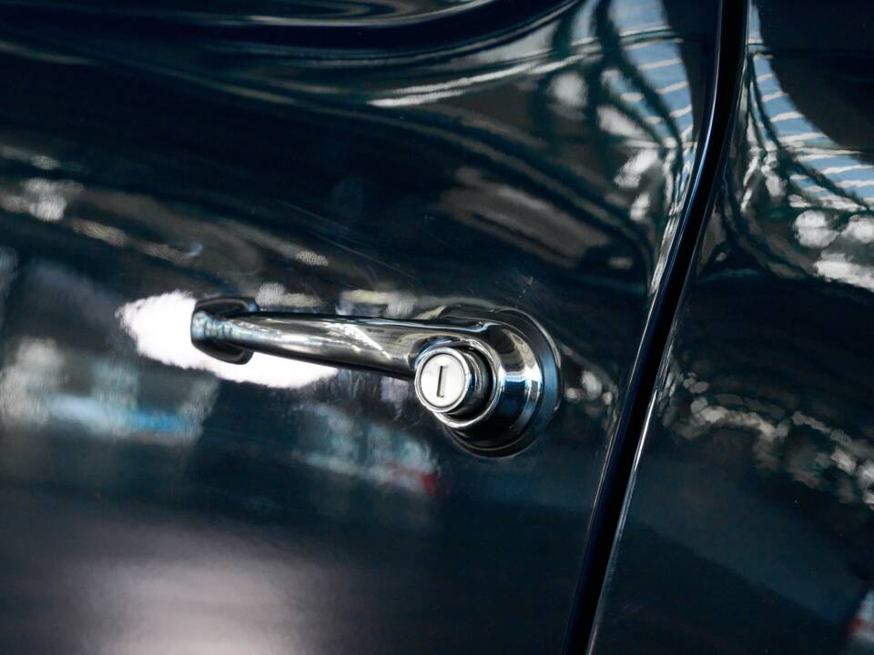 Image 18/50 de Mercedes-Benz 190 SL (1957)