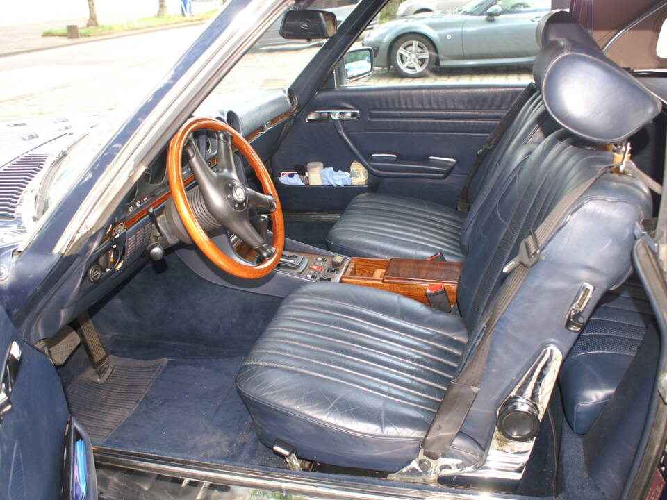 Imagen 5/9 de Mercedes-Benz 380 SL (1983)