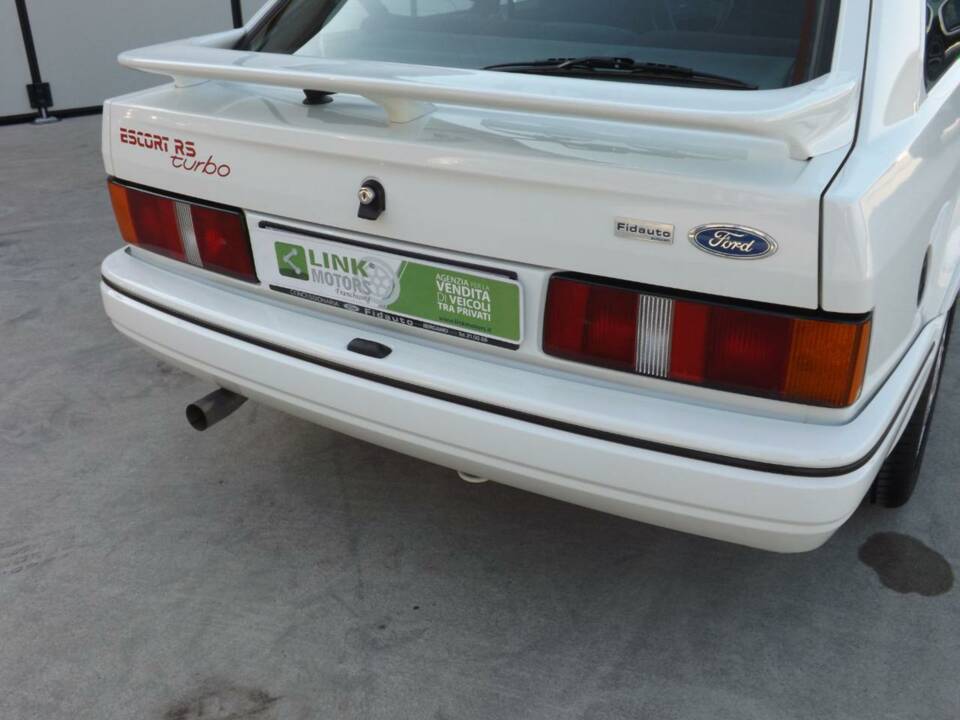 Immagine 49/50 di Ford Escort turbo RS (1987)