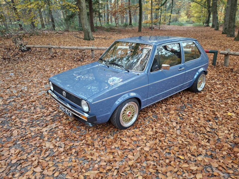 Image 22/36 de Volkswagen Golf I 1.6 GLS (1981)