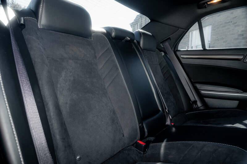 Image 43/50 de Chrysler 300 SRT8 (2017)