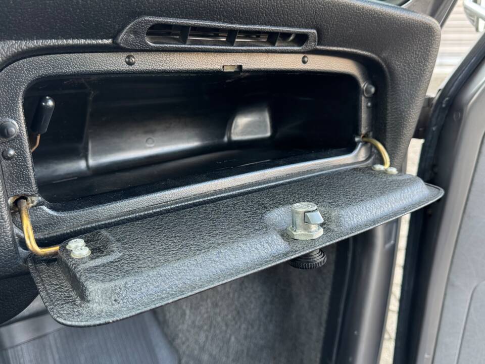 Bild 90/99 von Volkswagen Käfer 1200 Jubiläumsmodell (1985)