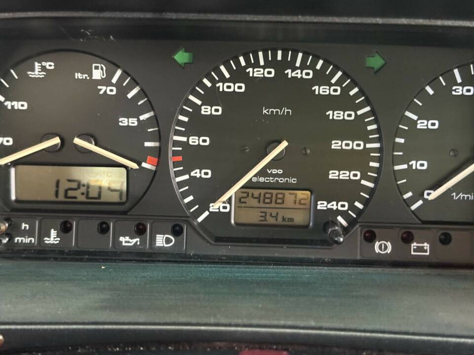 Image 10/21 of Volkswagen Passat Variant 2.0 (1990)