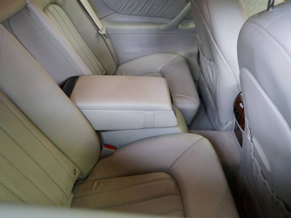 Bild 22/34 von Mercedes-Benz CL 65 AMG (2004)