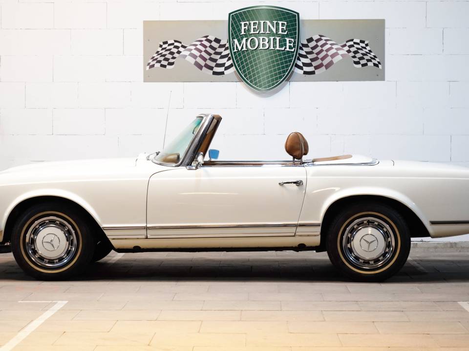 Afbeelding 2/21 van Mercedes-Benz 280 SL (1969)