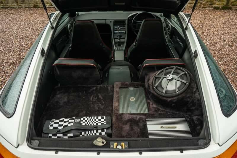 Image 28/49 of Porsche 928 S4 (1990)