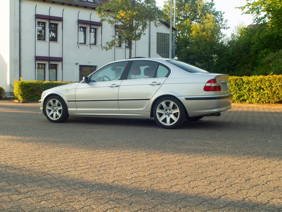 Afbeelding 22/58 van BMW 330i (2002)
