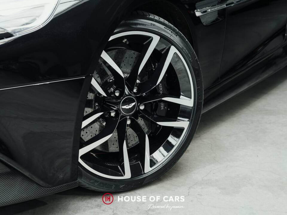 Imagen 11/22 de Aston Martin Vanquish (2017)