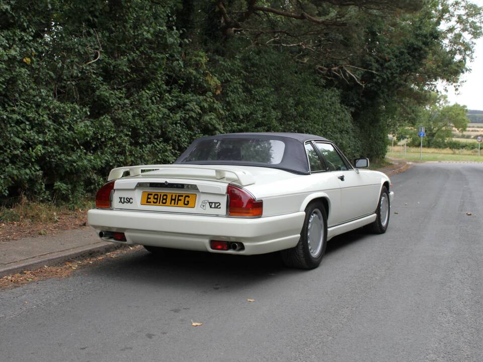 Image 6/20 de Jaguar XJS 5.3 V12 (1988)