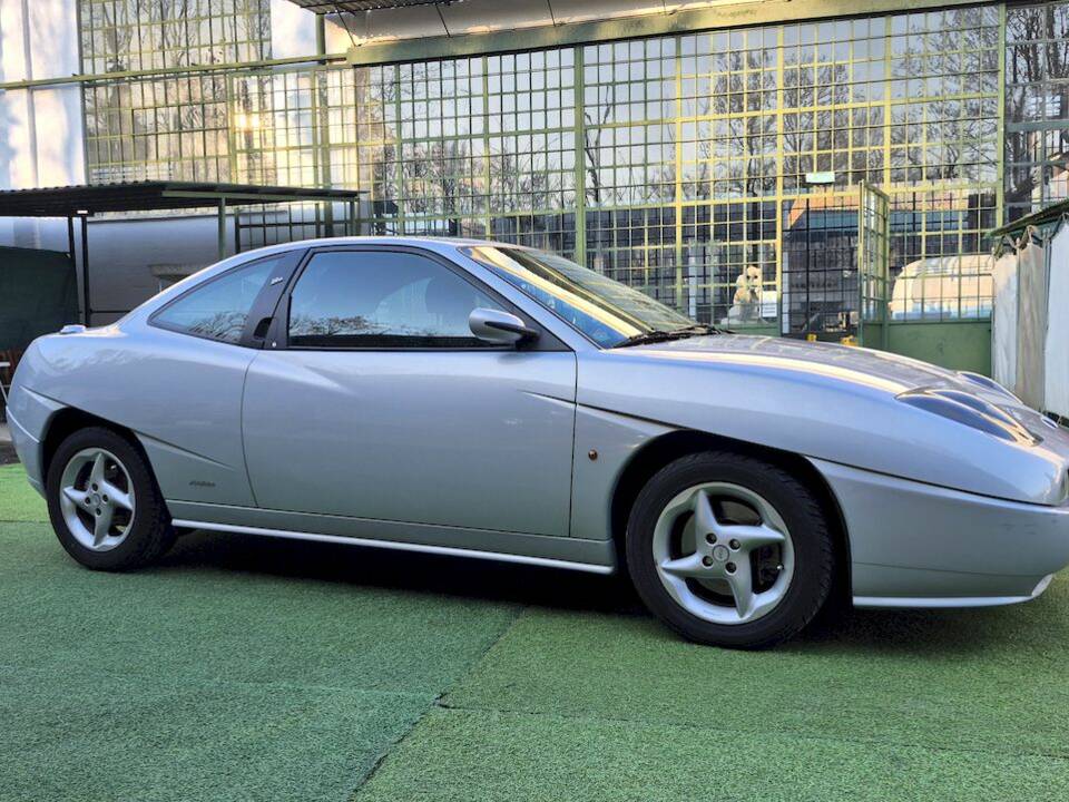 Immagine 10/43 di FIAT Coupé 2.0 20V (1999)