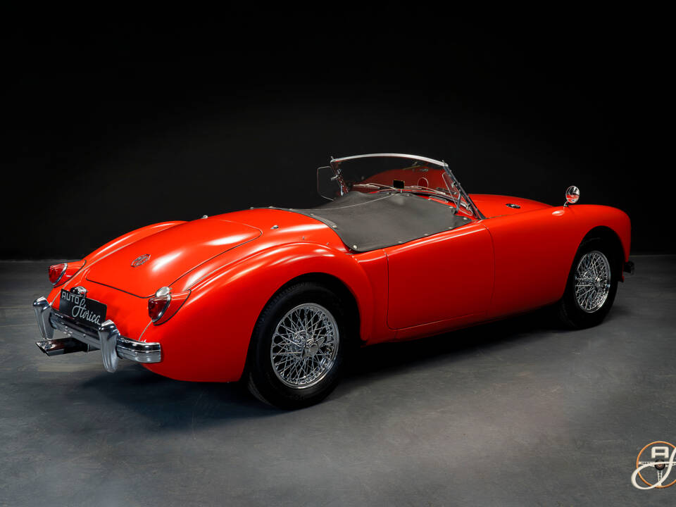 Image 18/24 de MG MGA 1500 (1957)