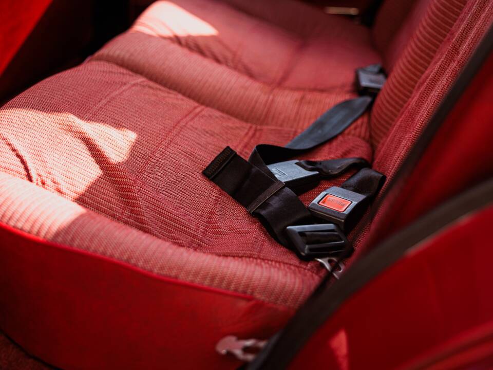 Immagine 37/50 di Volkswagen Golf I GL (1982)