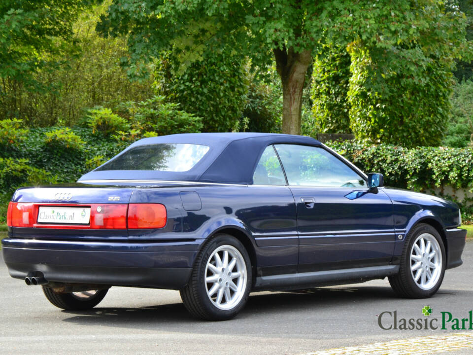 Bild 8/50 von Audi Cabriolet 2.6 (1995)