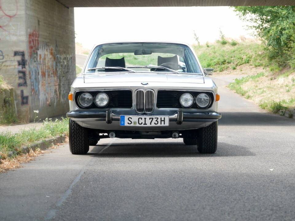 Image 6/36 of BMW 3.0 CSi (1973)