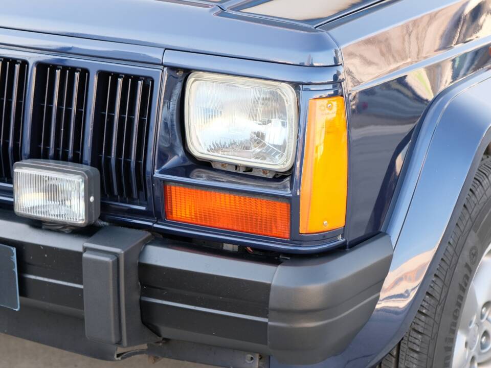 Image 18/67 de Jeep Cherokee (1996)