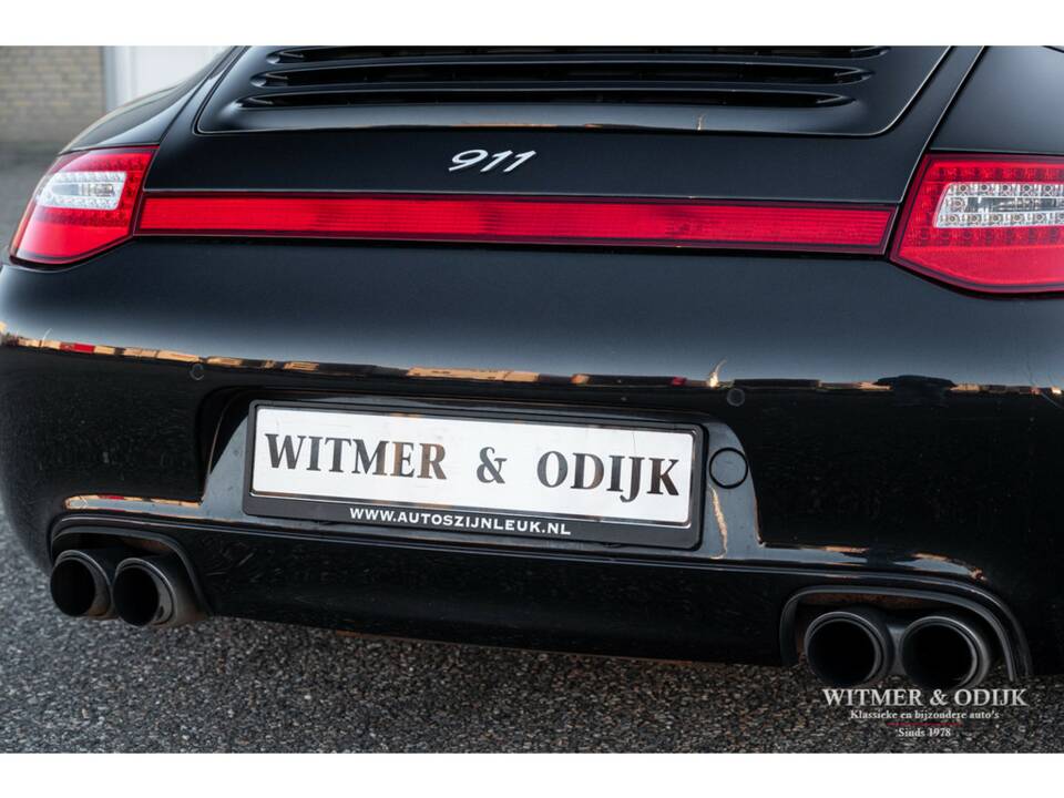Image 23/37 of Porsche 911 Carrera 4S (2009)