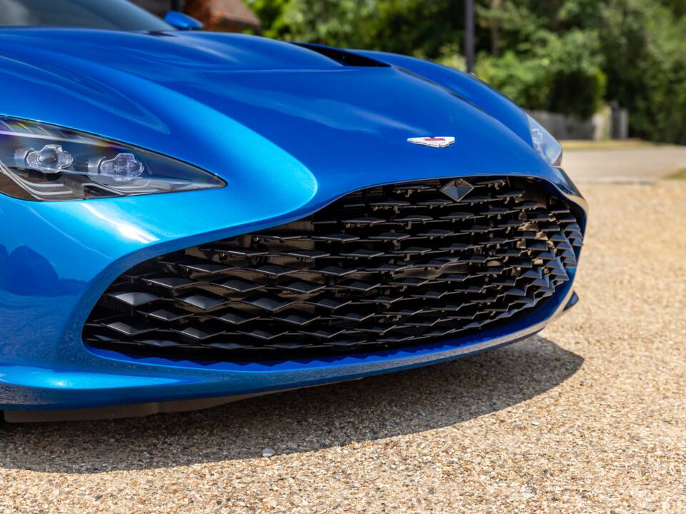 Image 15/98 of Aston Martin DBS GT Zagato (2020)