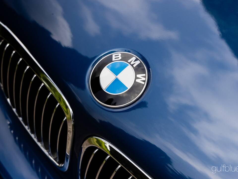 Image 36/56 of BMW 323Ci (2000)