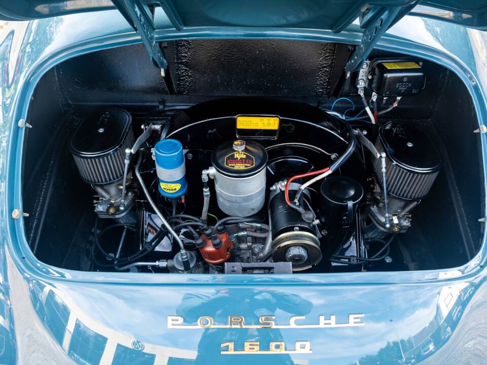 Image 29/33 of Porsche 356 B 1600 Roadster (1961)