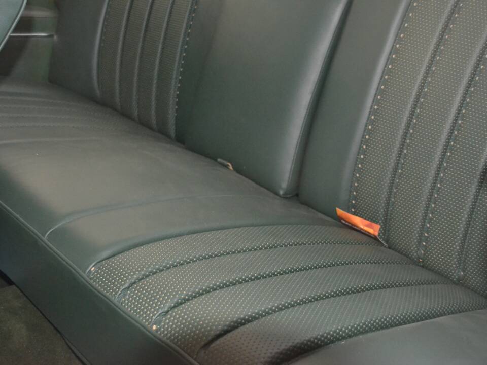 Image 11/18 of Mercedes-Benz 250 SE (1967)