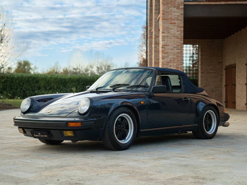 Bild 1/50 von Porsche 911 Carrera 3.2 (1989)