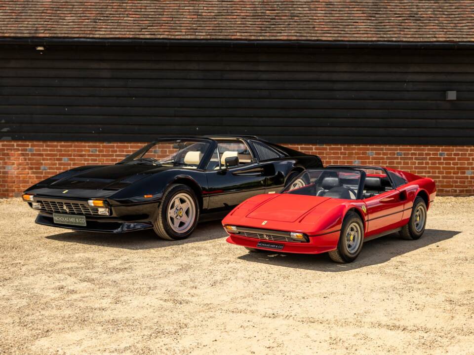 Afbeelding 16/44 van Ferrari 308 GTB Quattrovalvole (1984)