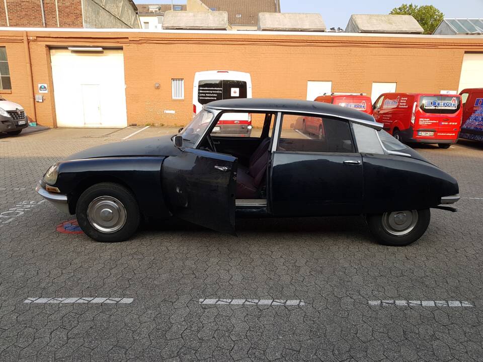 Obraz 4/7 pojazdu Citroën D Super (1971)