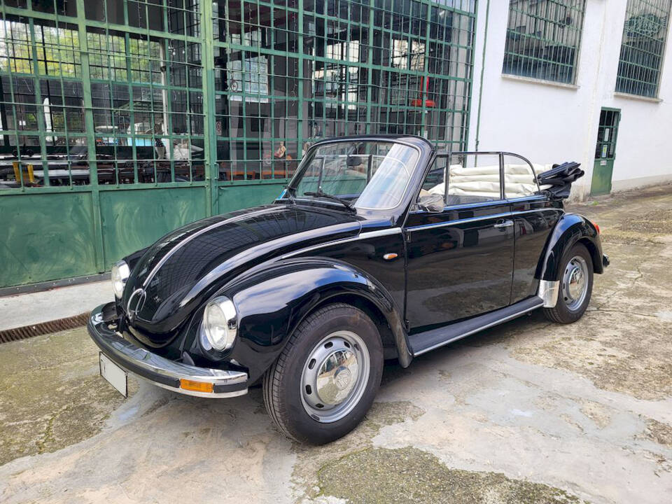Immagine 19/47 di Volkswagen Käfer 1303 (1974)