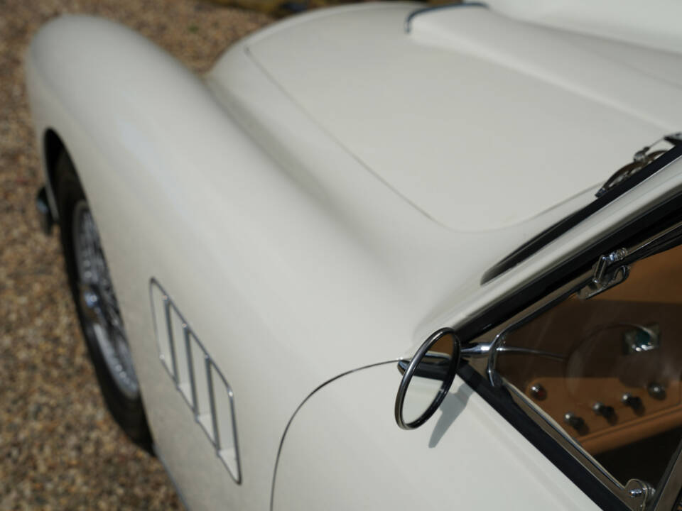Image 34/50 of Talbot-Lago 2500 Coupé T14 LS (1962)