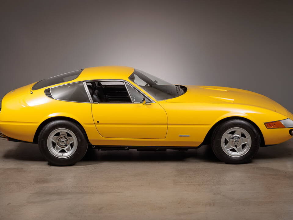 Bild 6/33 von Ferrari 365 GTB&#x2F;4 Daytona (1972)
