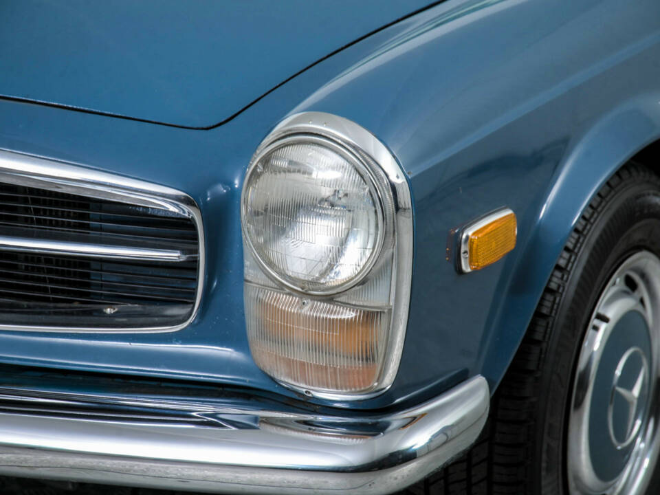 Image 29/50 of Mercedes-Benz 280 SL (1969)