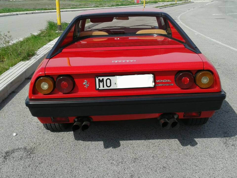 Image 19/73 de Ferrari Mondial Quattrovalvole (1984)