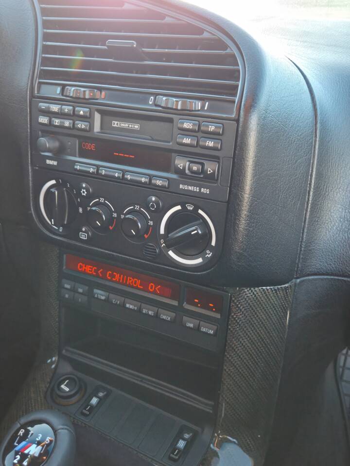 Image 51/54 of BMW M3 GT (1995)