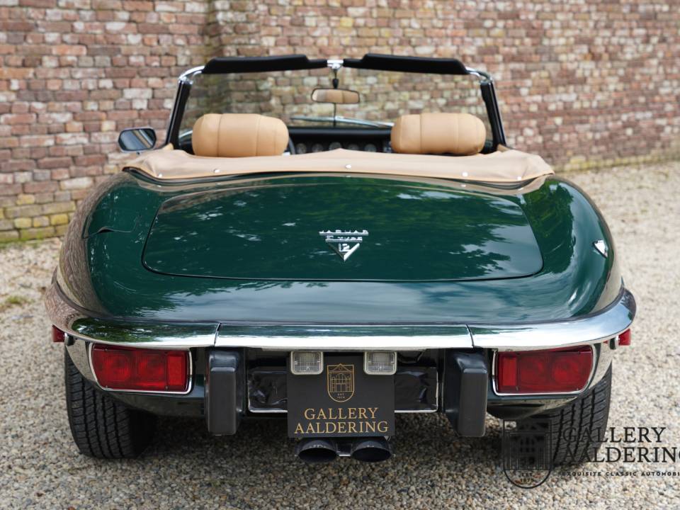 Afbeelding 18/50 van Jaguar E-Type V12 (1974)