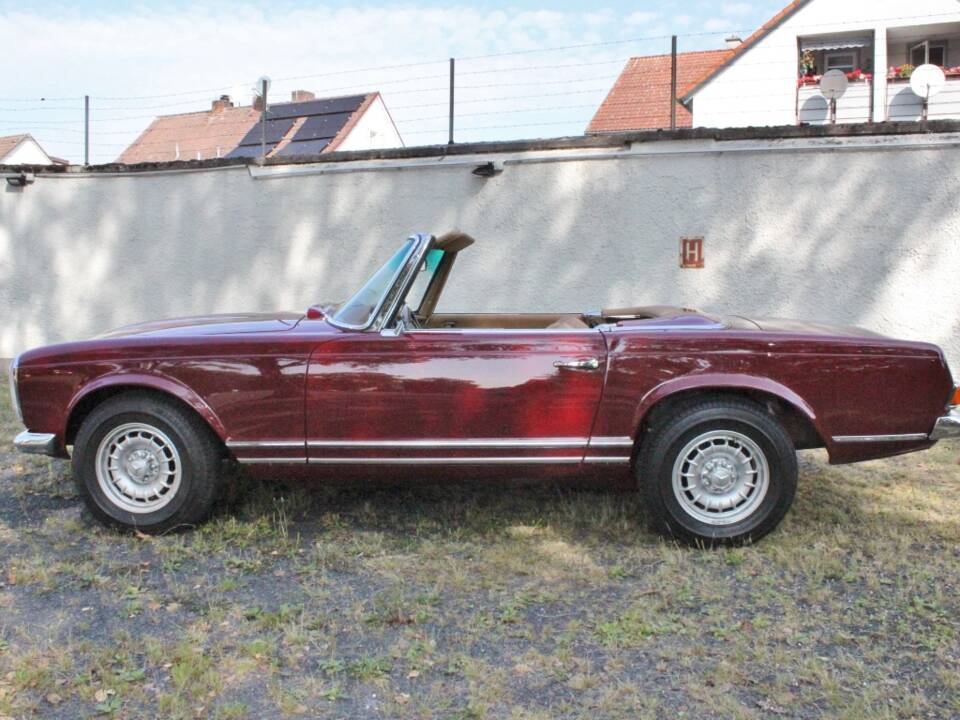 Image 2/19 of Mercedes-Benz 280 SL (1969)