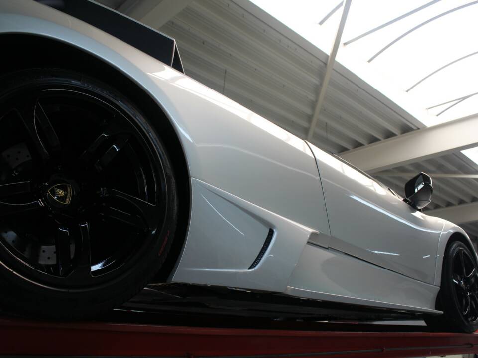 Image 11/50 of Lamborghini Murciélago LP640 Roadster (2007)